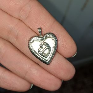 Solid 10k Gold Mother Locket with Diamond 🌹